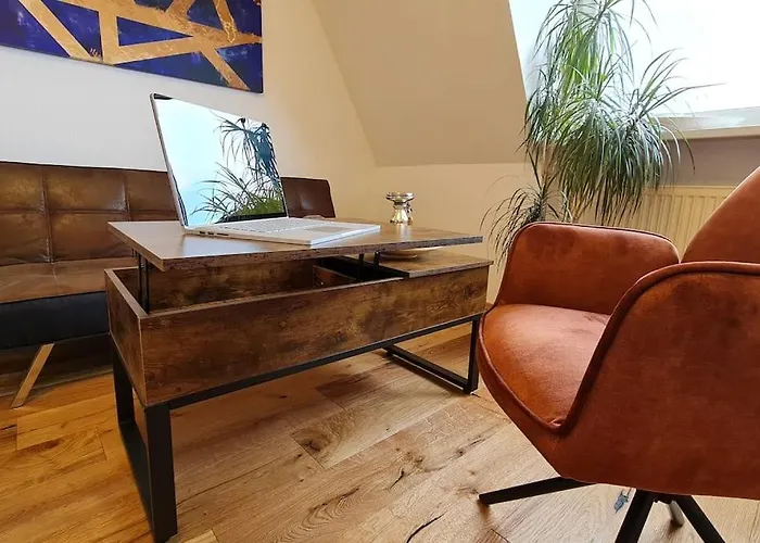 Gemütliches In Halle Saale Netflix U Yt